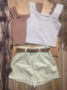kit  Feminino 4 itens: 2 Croppeds Canelados + Cinto+ Short em Alfaiataria Com  Bolsos